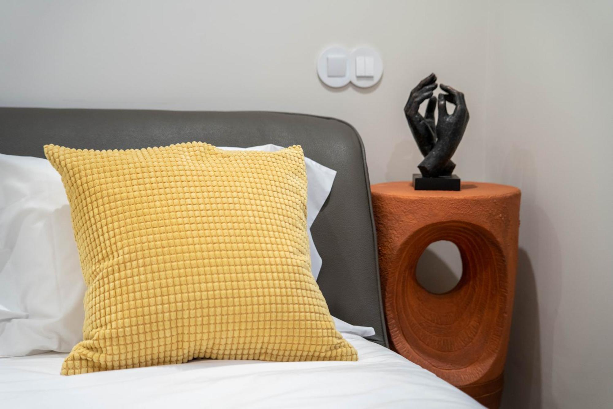 Primrose 1Br Delight W Parking By Lovelystay Porto Bagian luar foto
